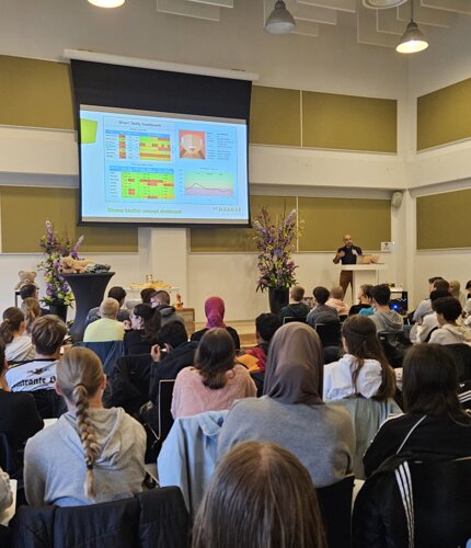 Scholieren ontwerpen Smart Teddy voor mensen met lichamelijke of verstandelijke beperking 